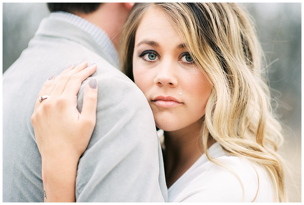 styled engagement session, film photography, xsperience weddings, photography by trisha spencer, spring session in the woods